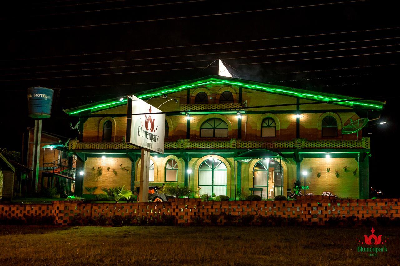 Hotel Blumenpark Rio Negro  Esterno foto